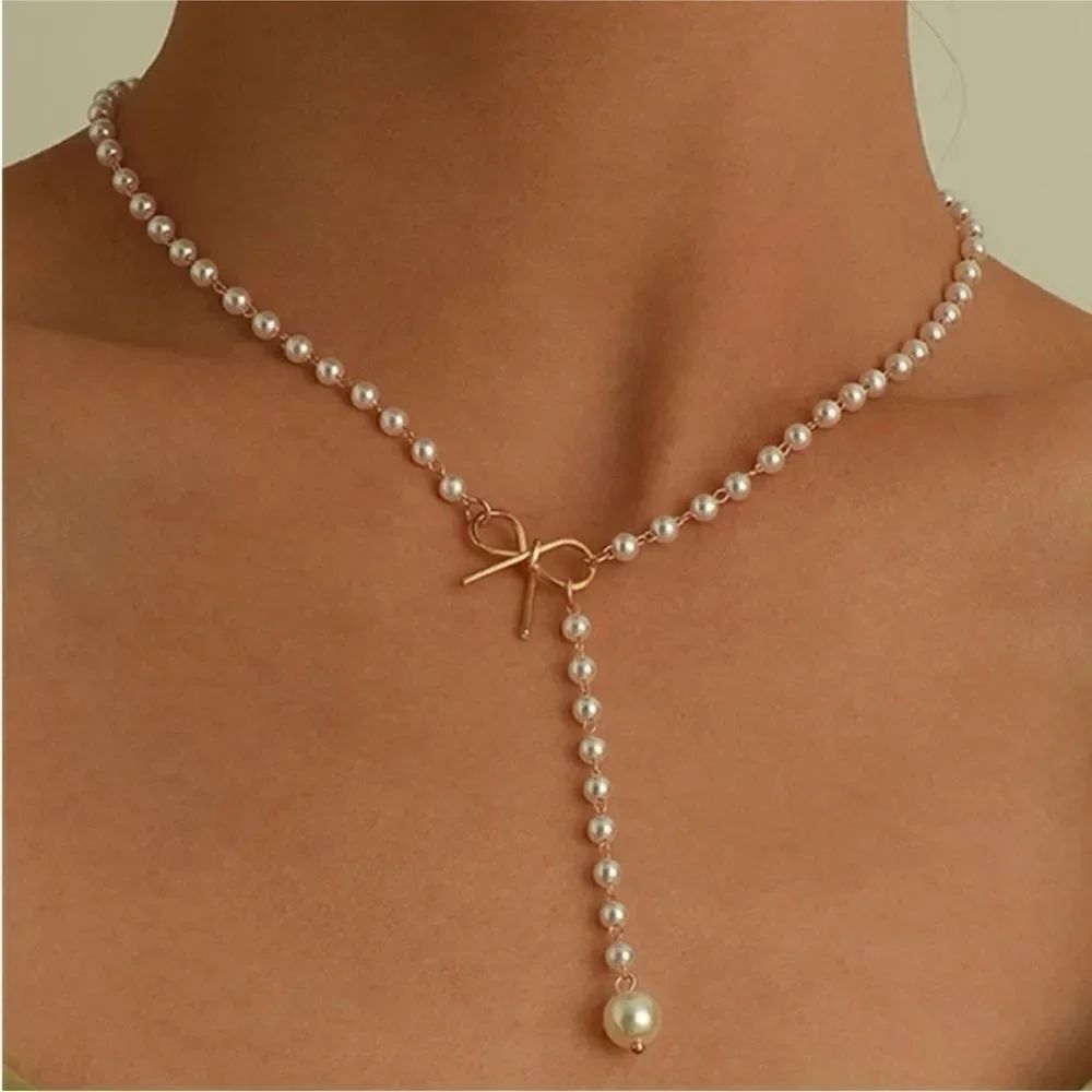 Vintage style pearl necklace M111